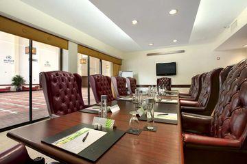 Airport Hotel&conference Center 4* Ontario