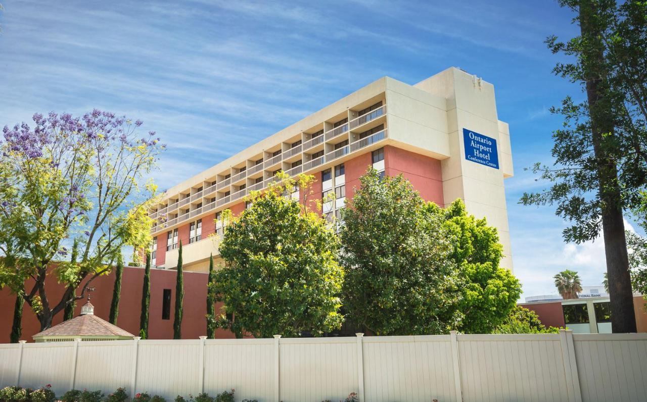 Airport Hotel&conference Center Ontario