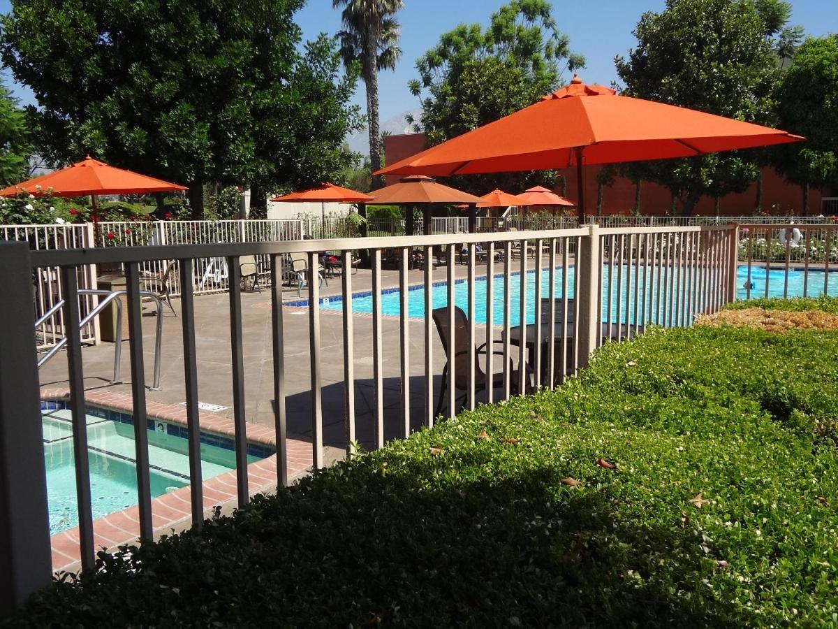 Airport Hotel&conference Center Ontario