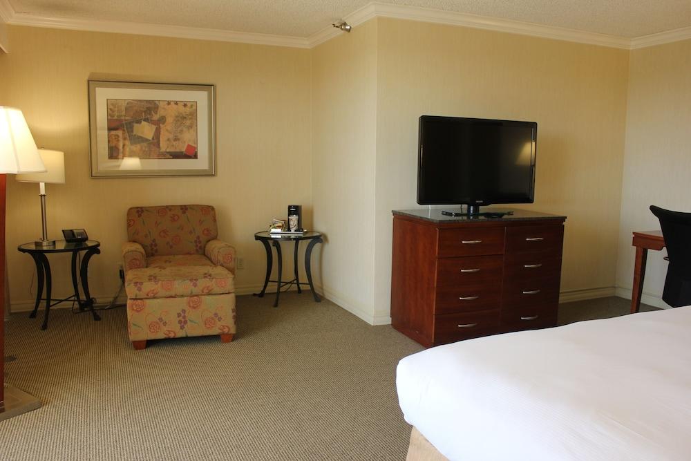 Airport Hotel&conference Center 4*