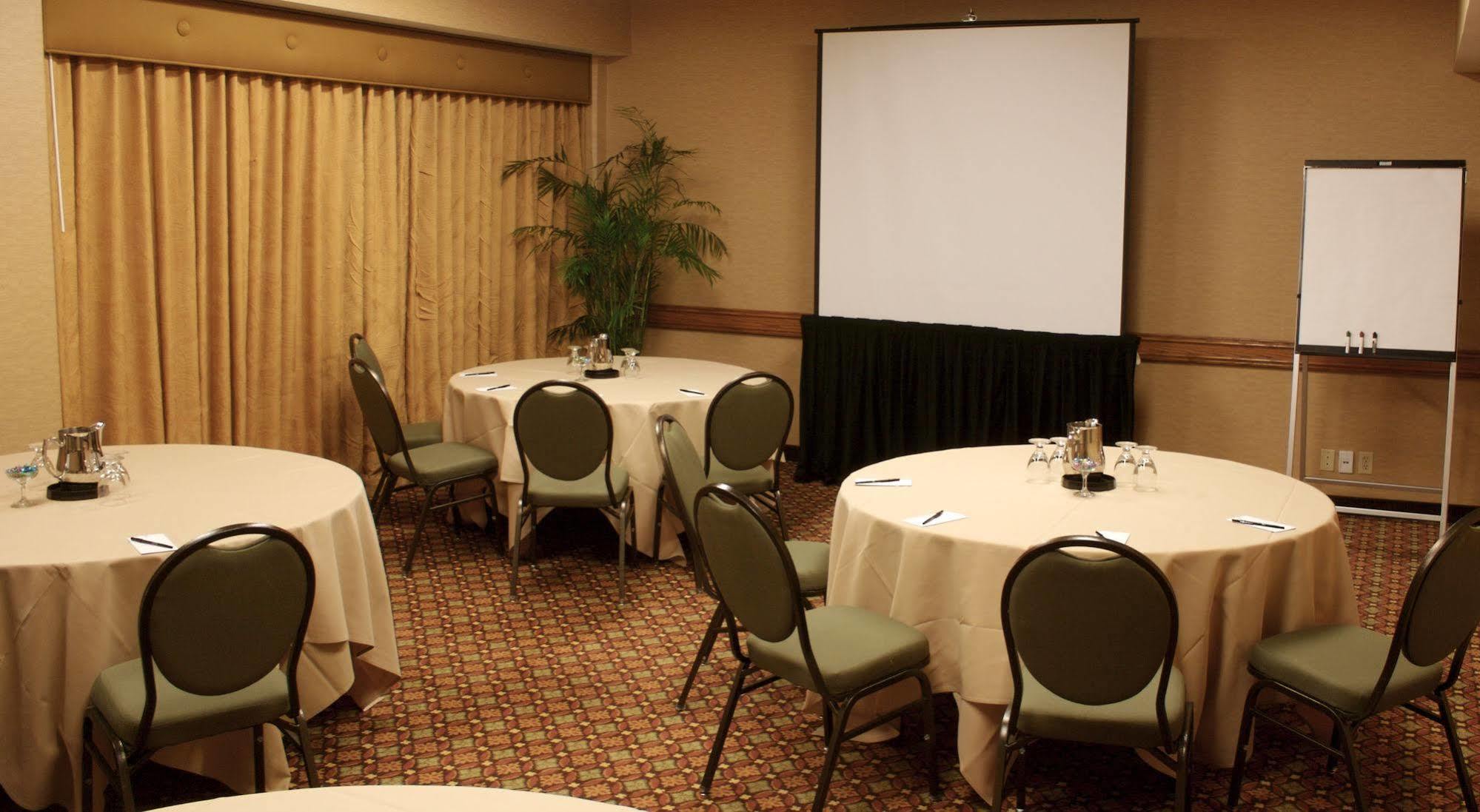 Airport Hotel&conference Center Ontario